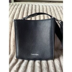 Calvin Klein Fay North/South Crossbody